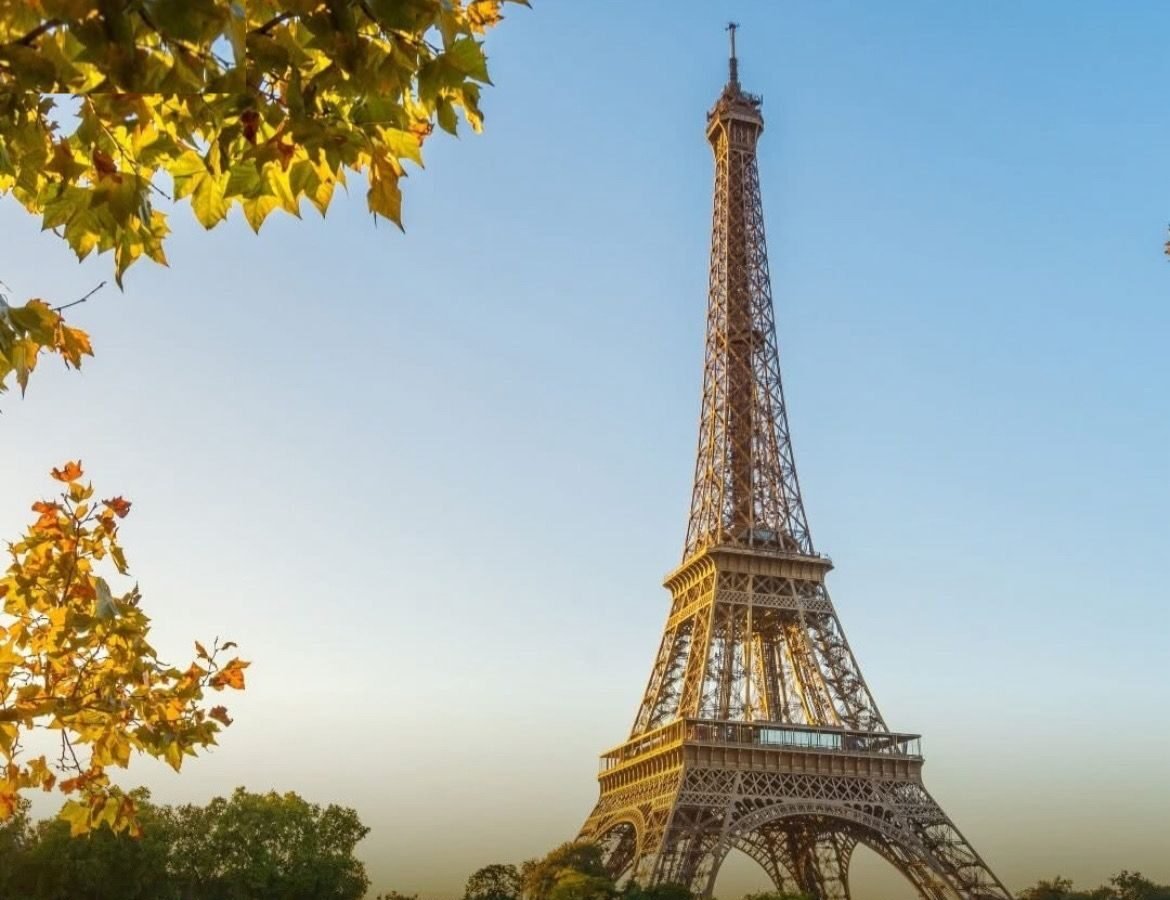 The Eiffel Tower Grows in Summer: The Surprising Effect of Heat on Metal